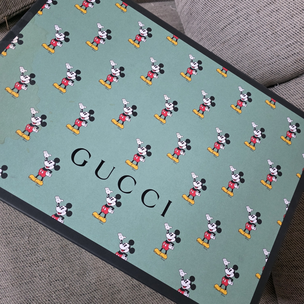Disney x Gucci Mickey Mouse Bucket Bag - Picture 5 of 5